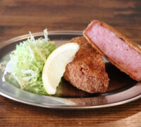 厚切りハムカツ